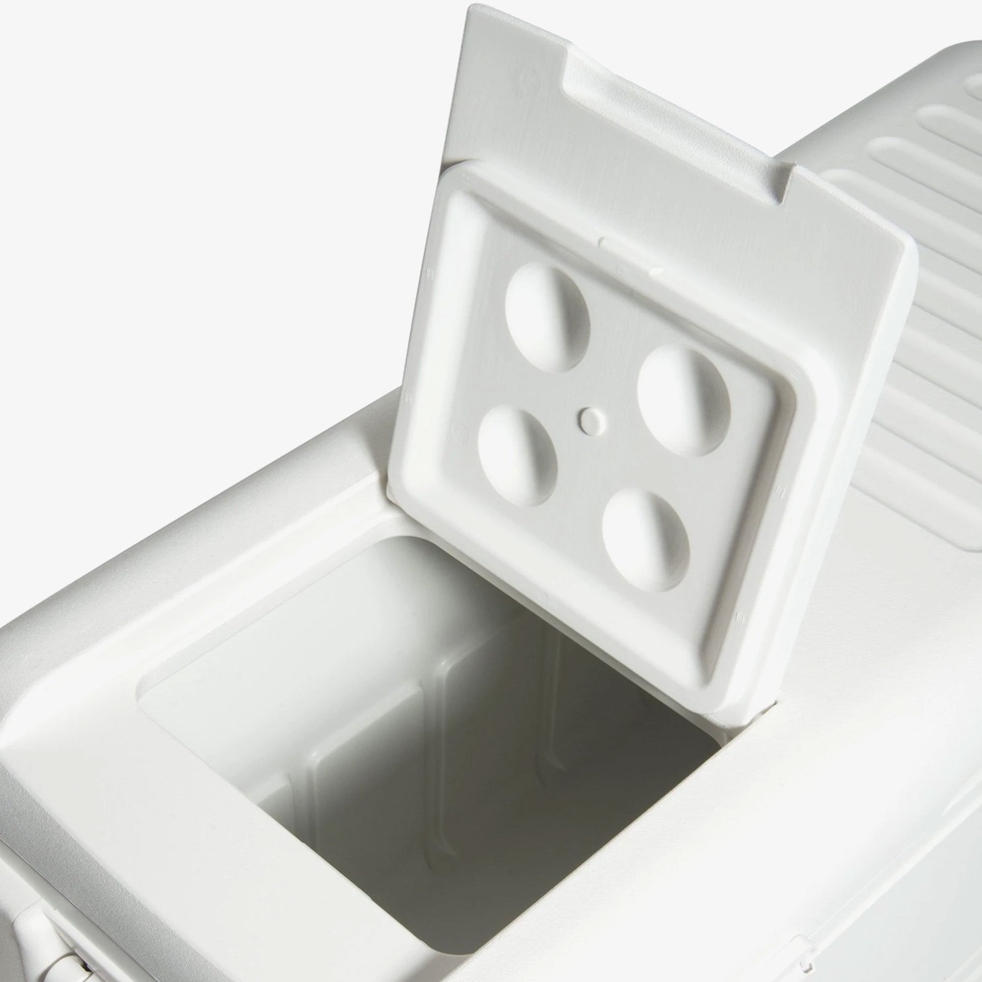 00044363-quick-and-cool-150-qt-cooler-cu-open-hatch_2c6197ae-88fc-4867-ad4f-5e48e4b855e0.jpg